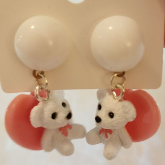 Teddybear Heart Earrings - Picture 2 of 4